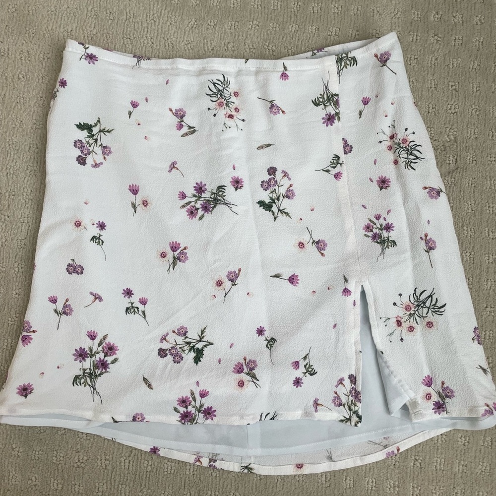ARITZIA FLORAL MINI SKIRT